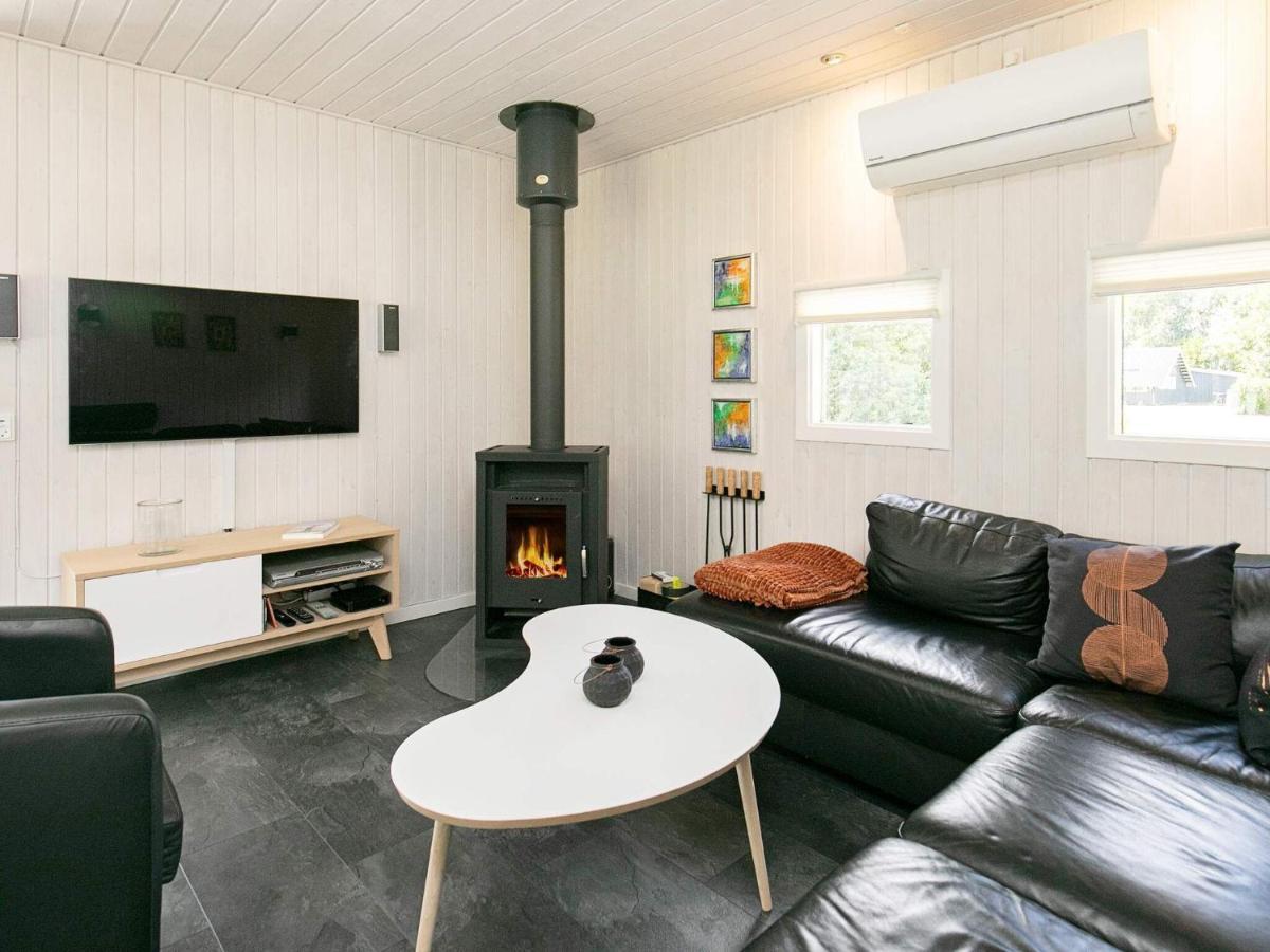 6 Person Holiday Home In Hemmet Eksteriør bilde