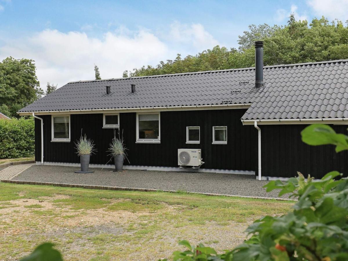 6 Person Holiday Home In Hemmet Eksteriør bilde